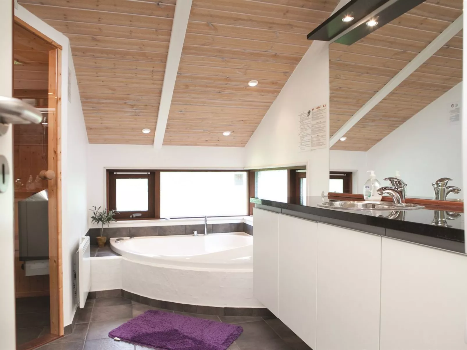 "Emeli" - 1.3km from the sea-Buiten