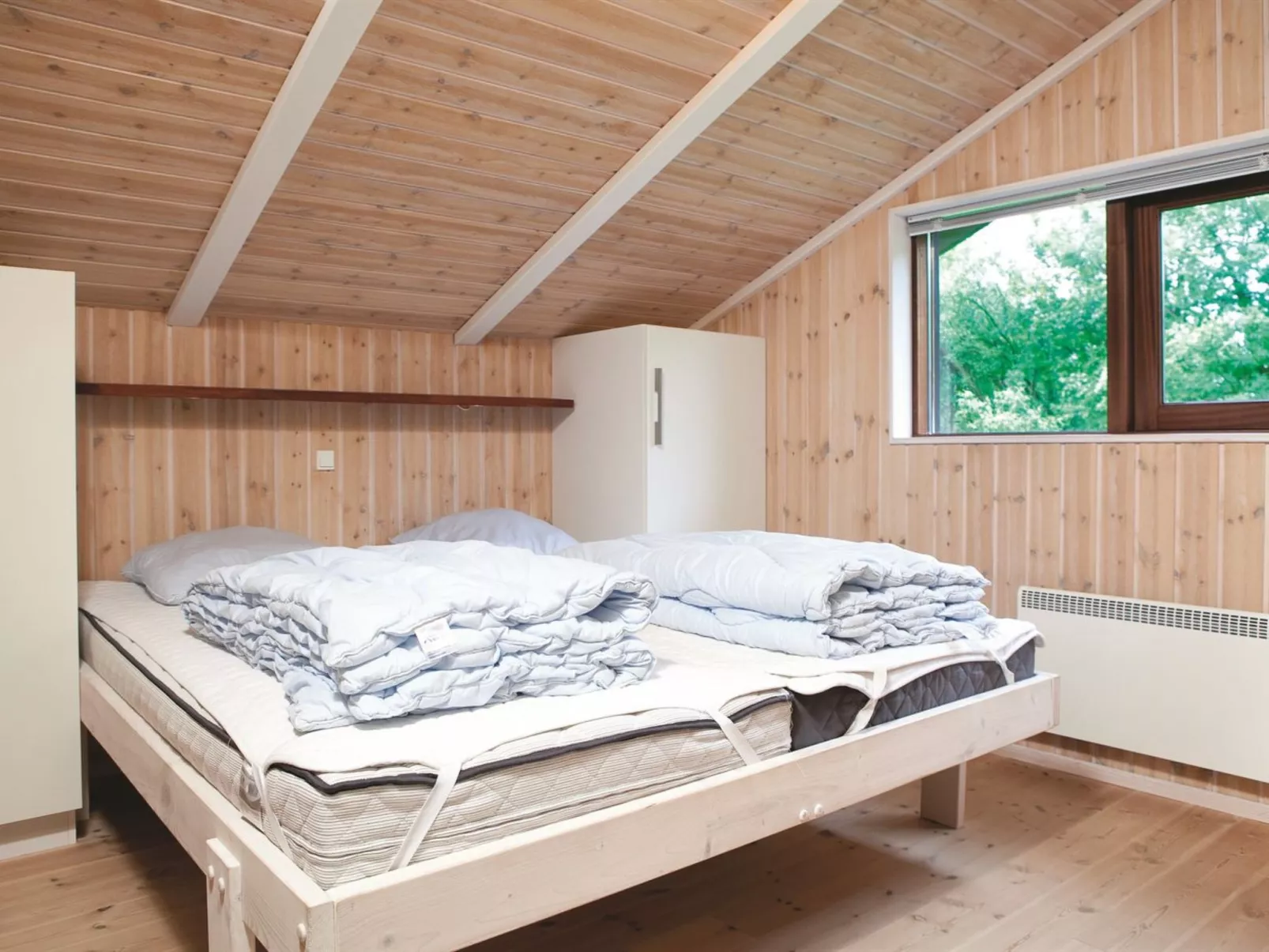 "Emeli" - 1.3km from the sea-Binnen