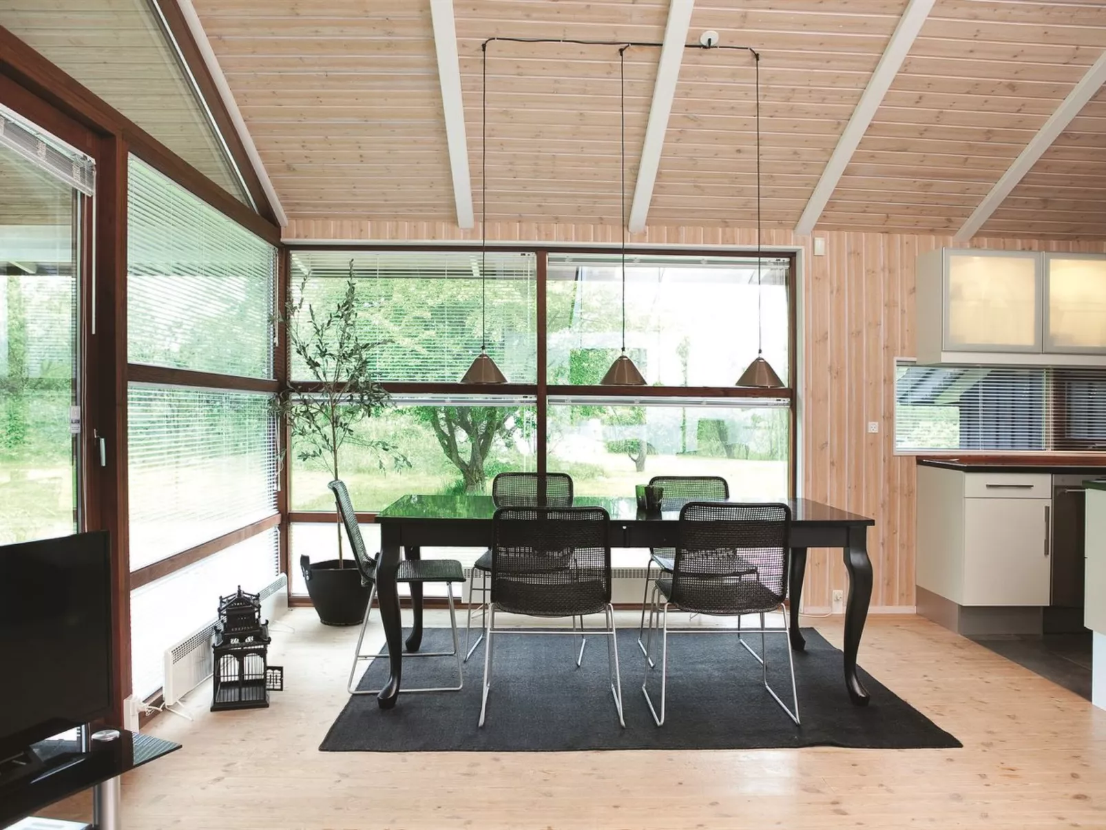 "Emeli" - 1.3km from the sea-Binnen
