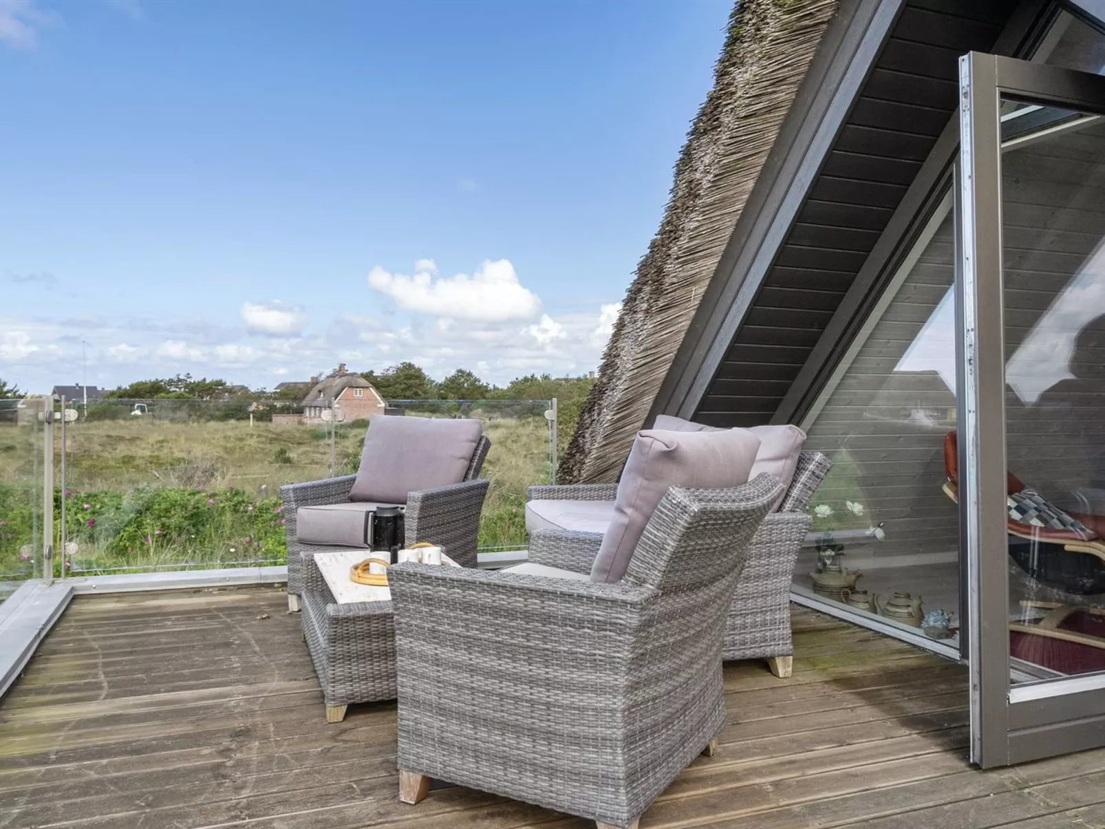 "Svende" - 100m from the sea-Buiten