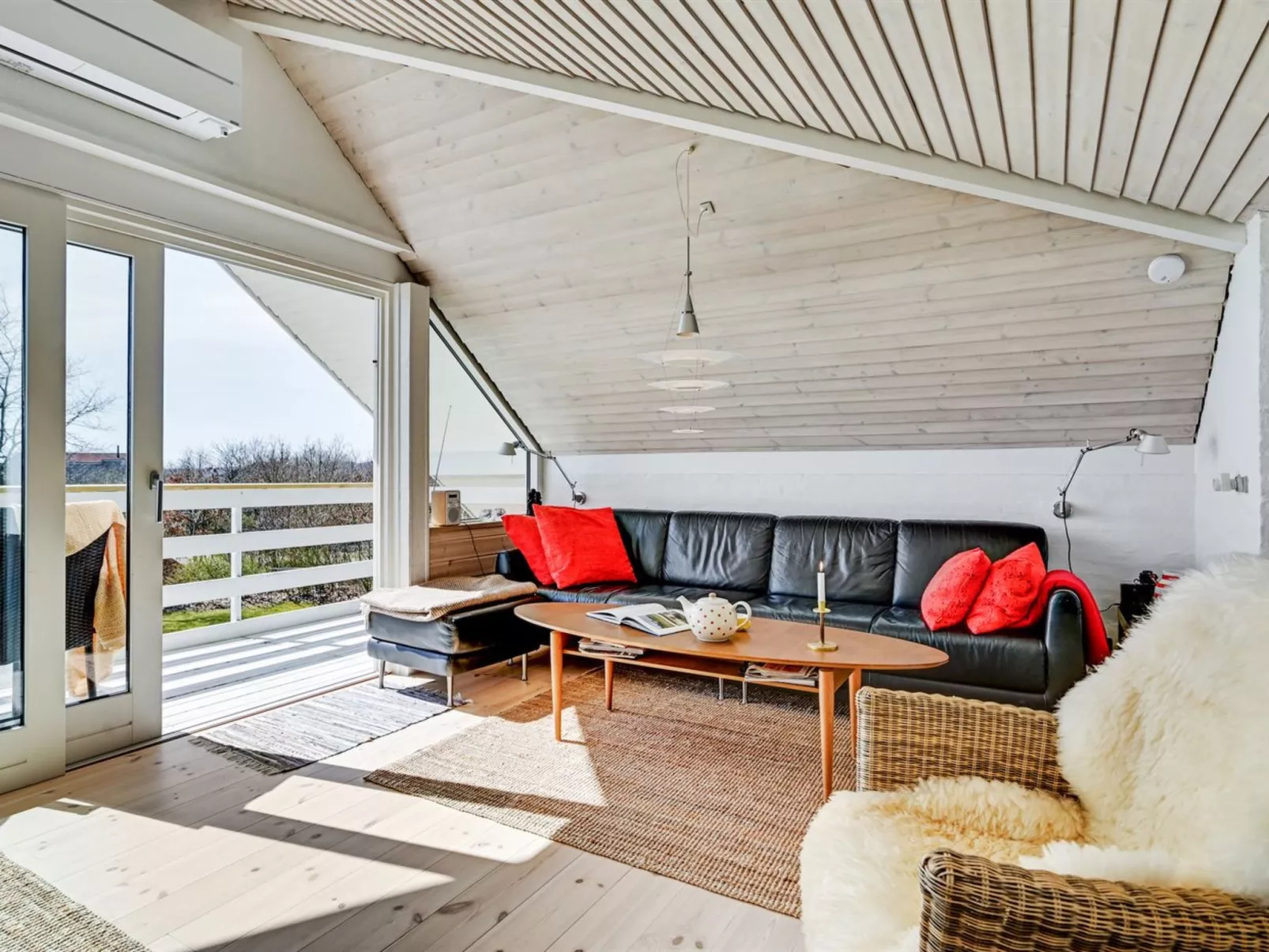 "Rawald" - 200m from the sea-Binnen