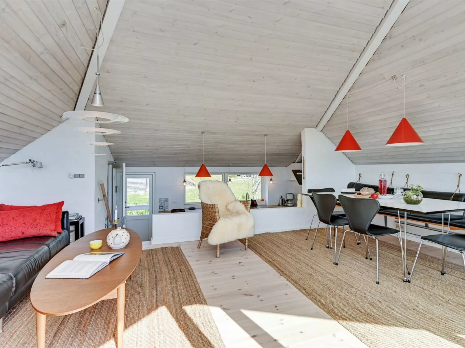 "Rawald" - 200m from the sea-Binnen