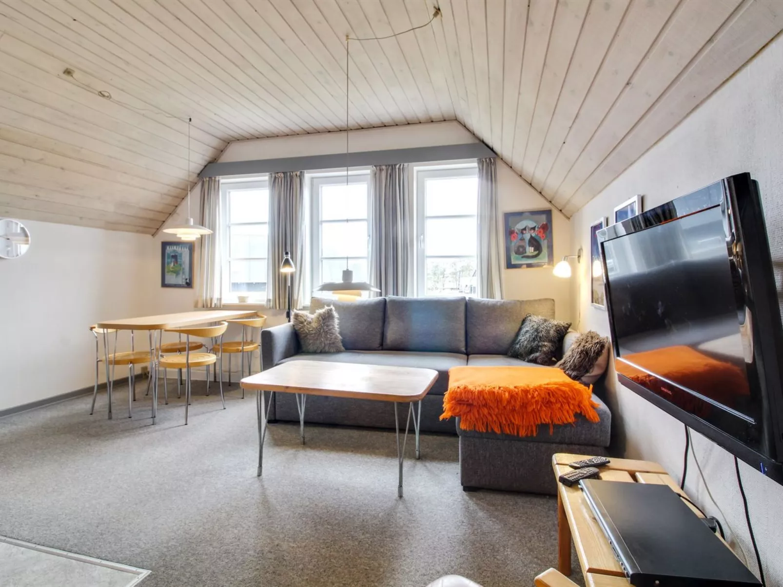 "Tuve" - 2.5km from the sea-Binnen