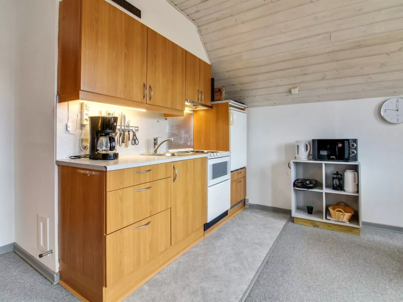 "Tuve" - 2.5km from the sea-Binnen