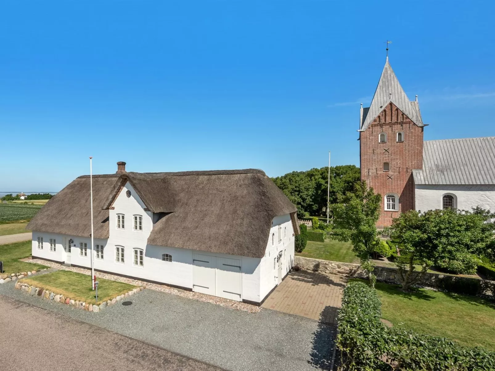 "Ejna"-Buiten