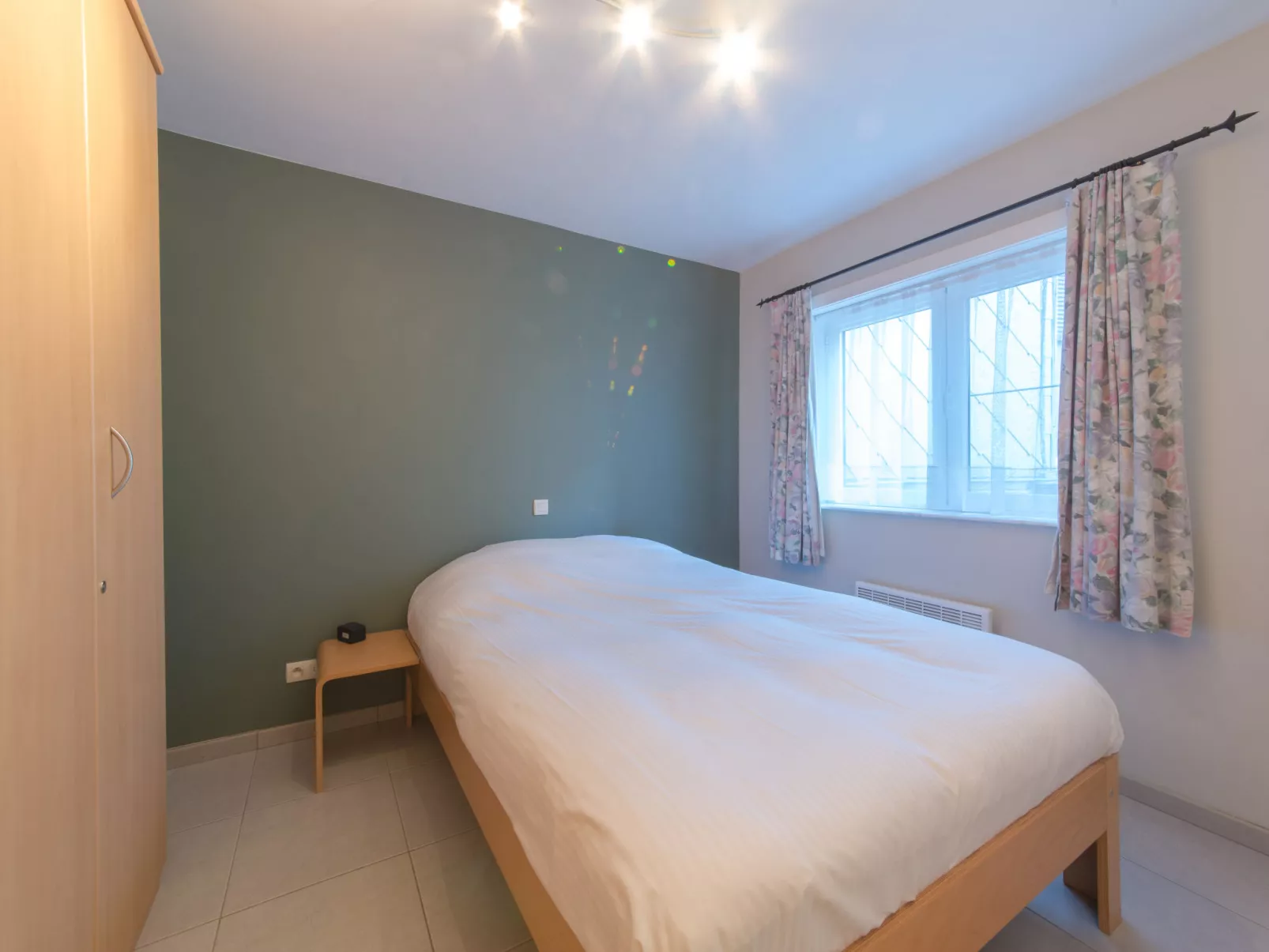 Centrally located "Westhinder"-Binnen
