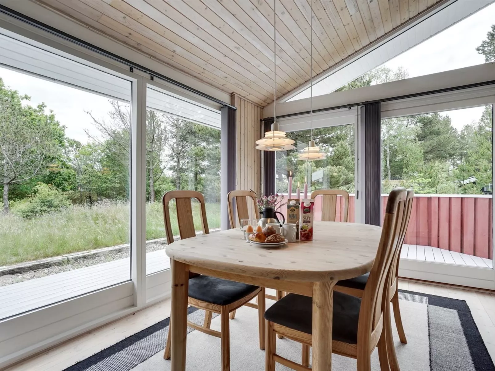 "Anneke" - 2km from the sea-Binnen
