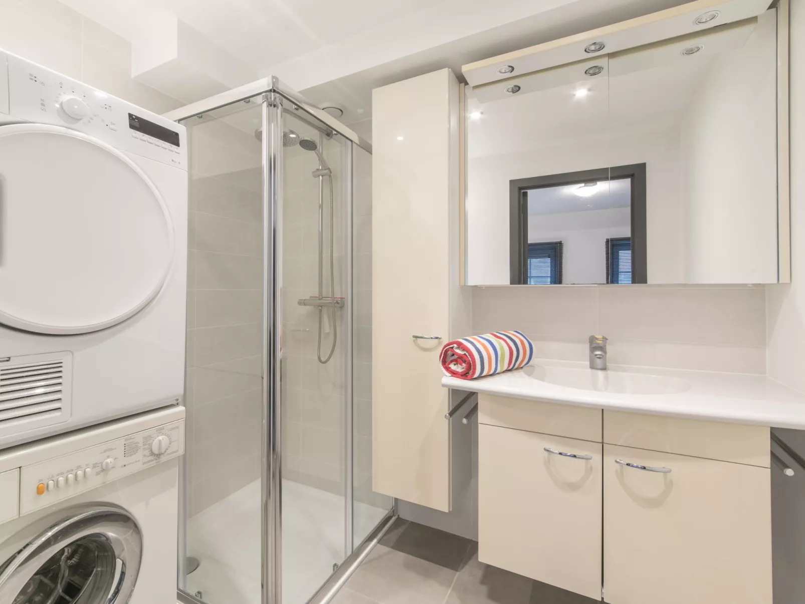 Vosseslag II duplex sunny appartment-Binnen