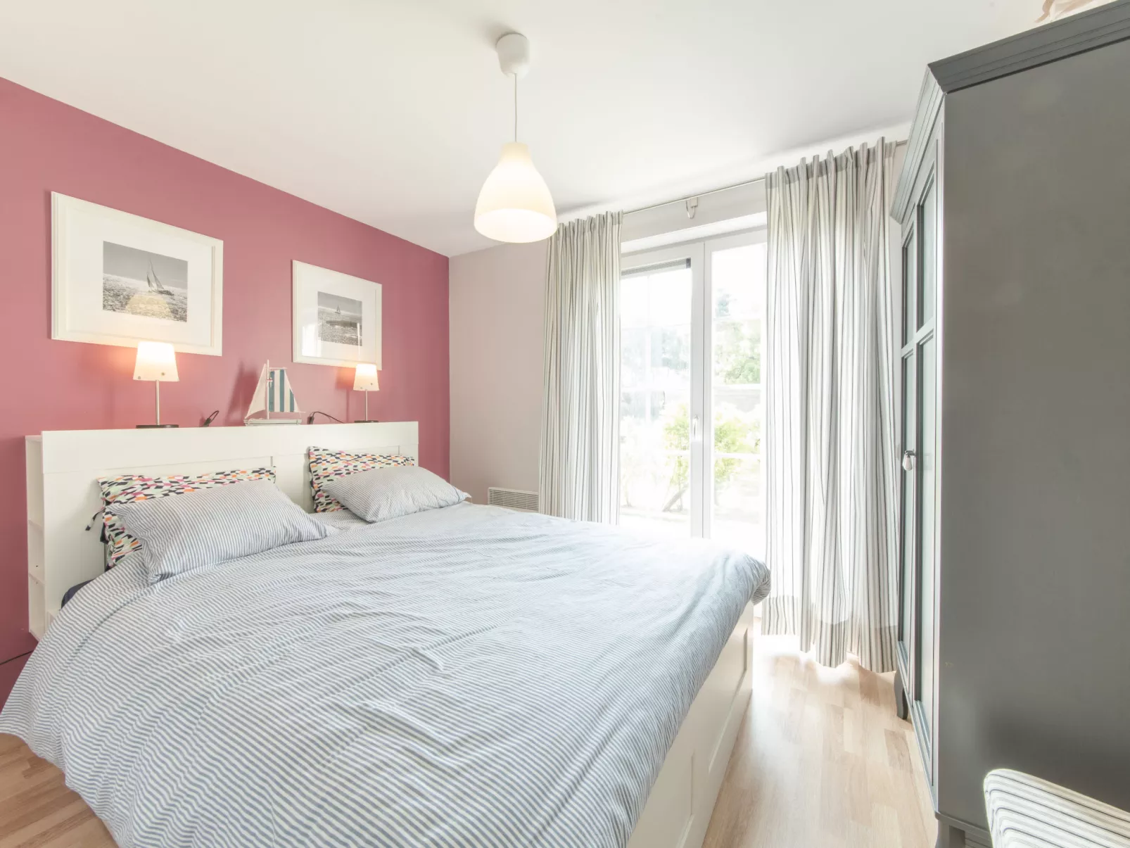 Sea Garden ground floor with garden-Binnen