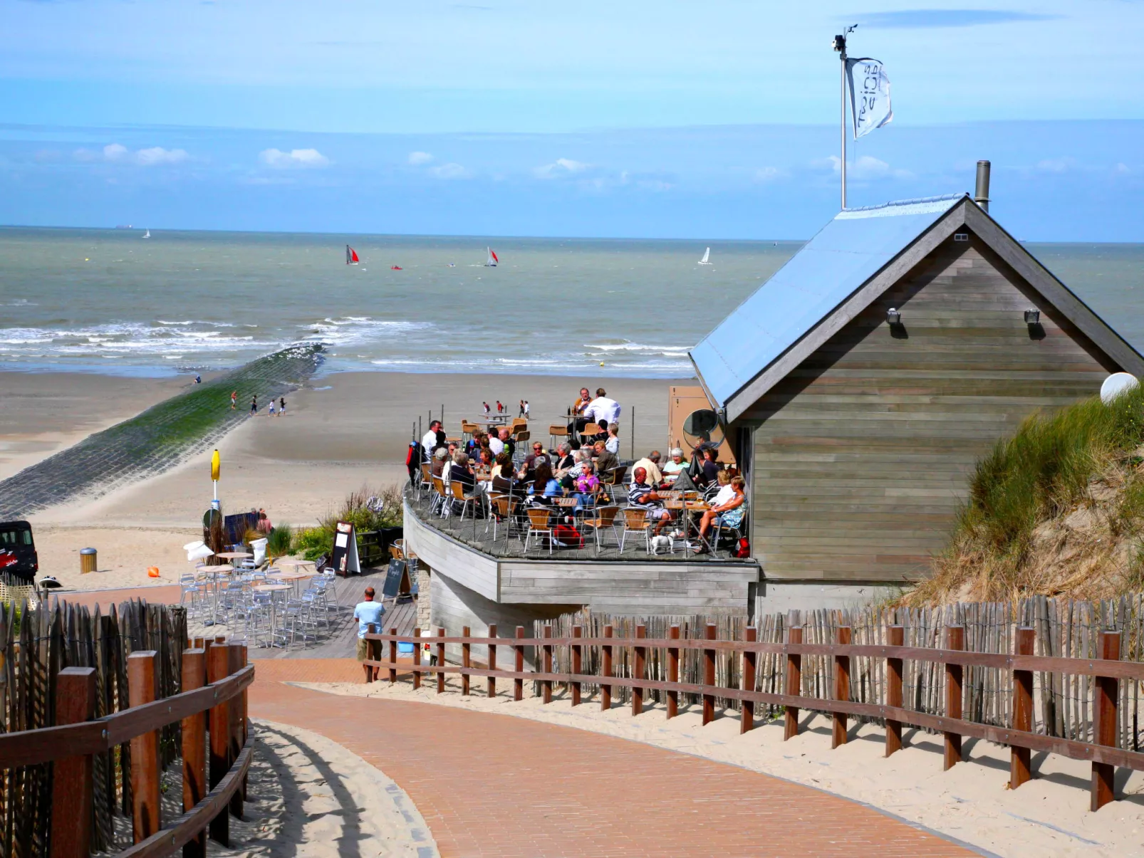 Hutje bij de Zee-Buiten