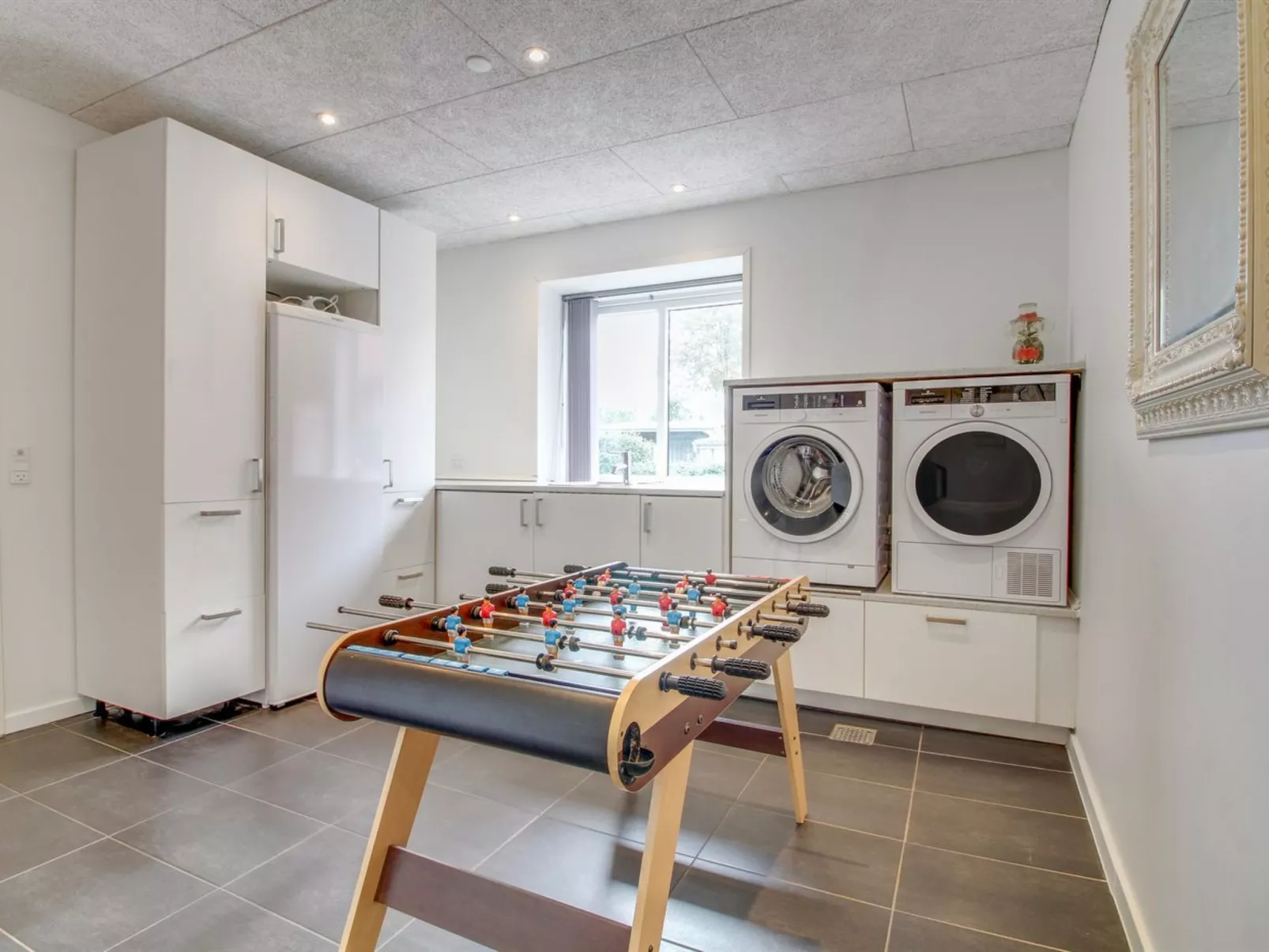 "Loan" - 25km from the sea-Binnen