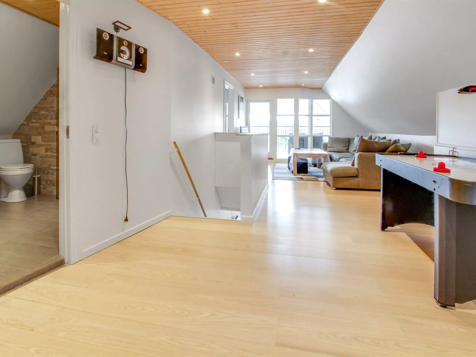 "Loan" - 25km from the sea-Binnen