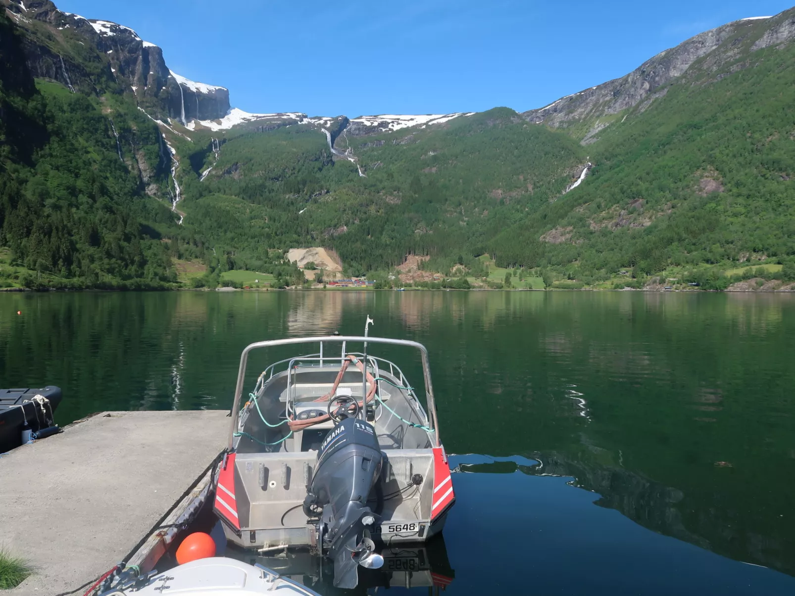 Indresfjord (FJS615)-Buiten