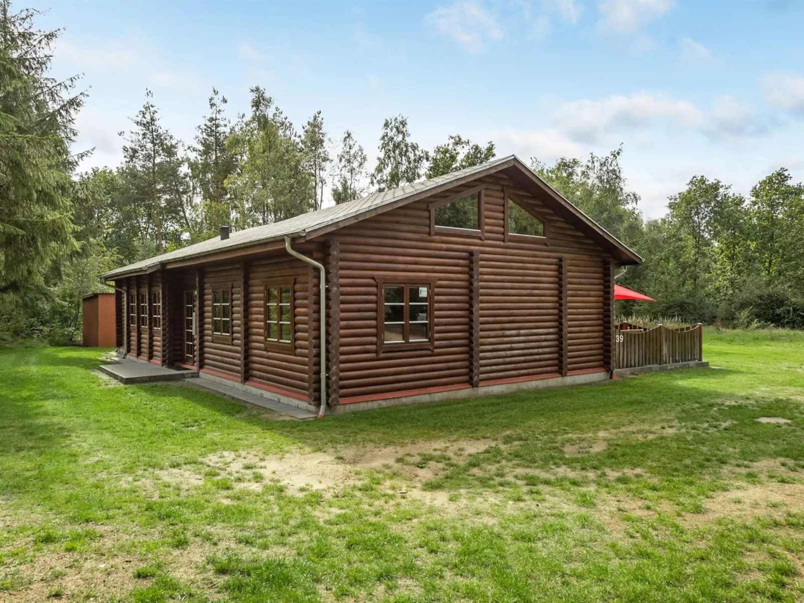 "Frederica" - 30km from the sea-Buiten