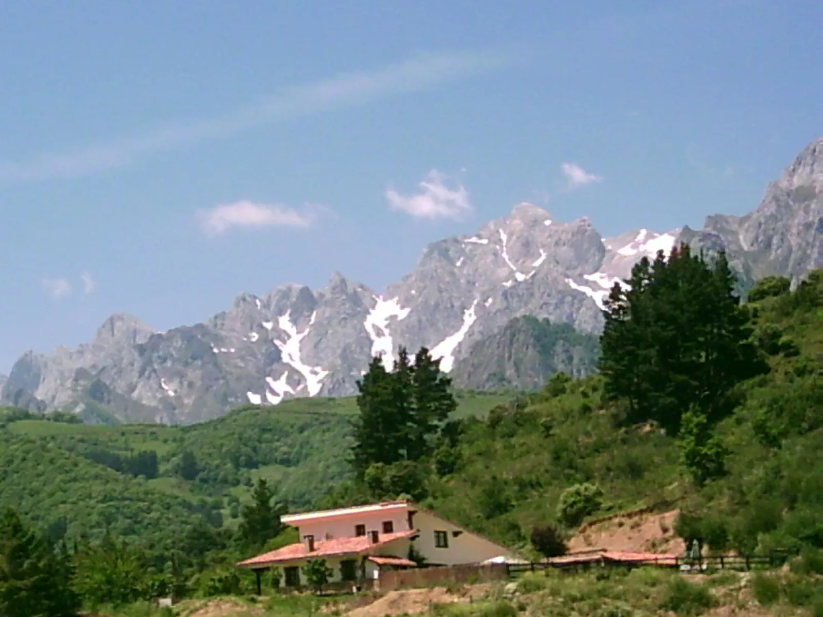 Potes Viñon-Buiten