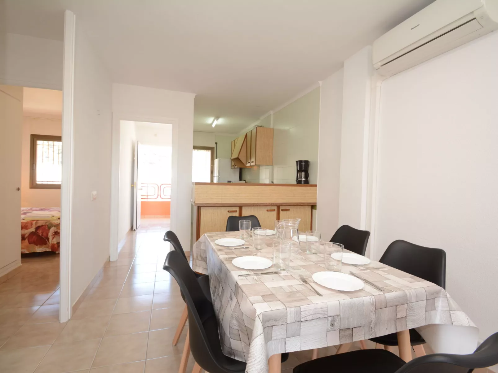 Sa Gavina Gaudi 6 pax 2 bedrooms-Binnen