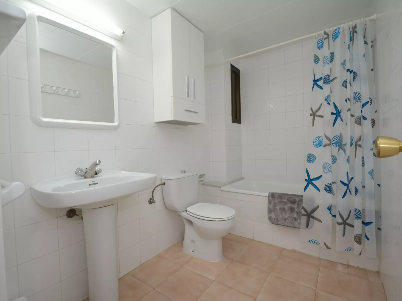 Sa Gavina Gaudi 6 pax 2 bedrooms-Binnen