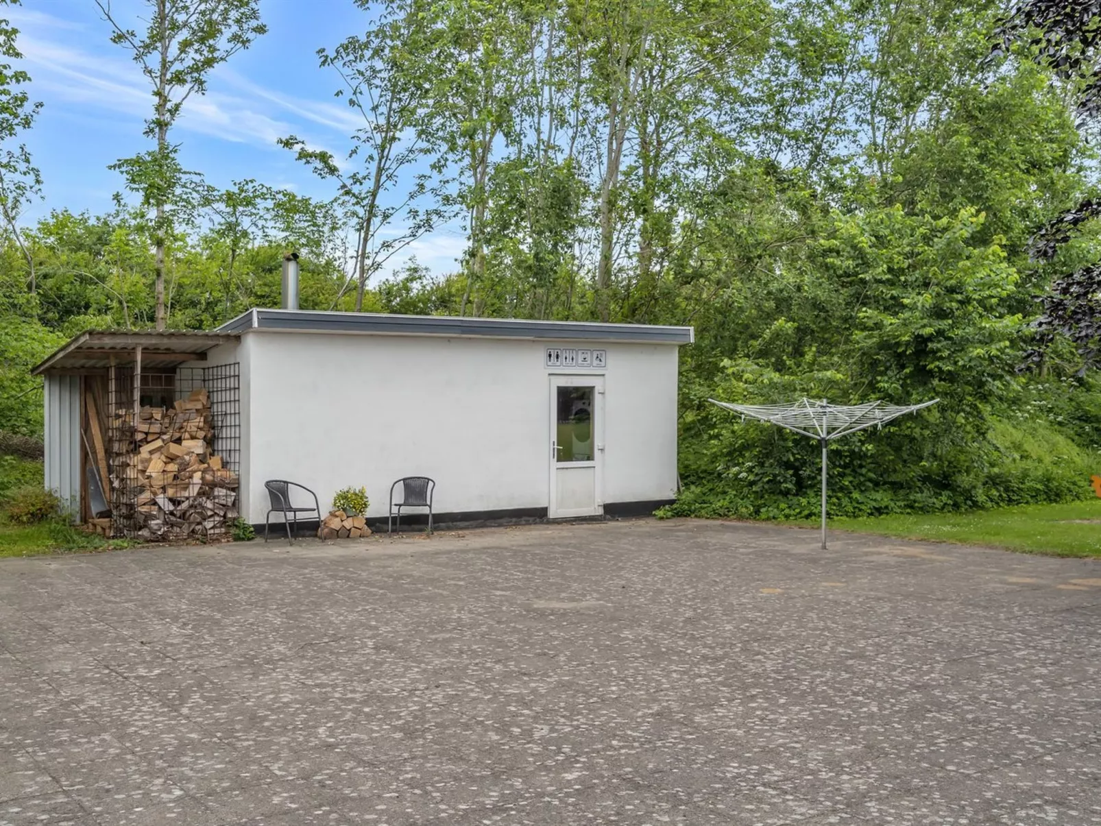 "Skarthi" - 20km from the sea-Binnen