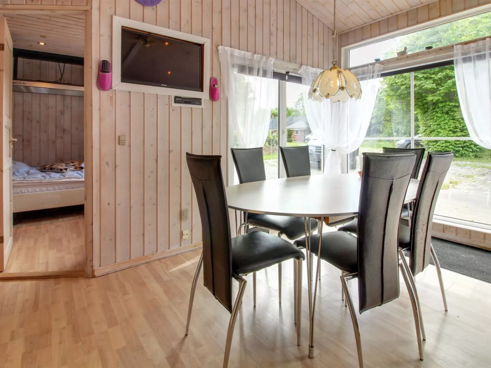 "Edy" - 25km from the sea-Binnen