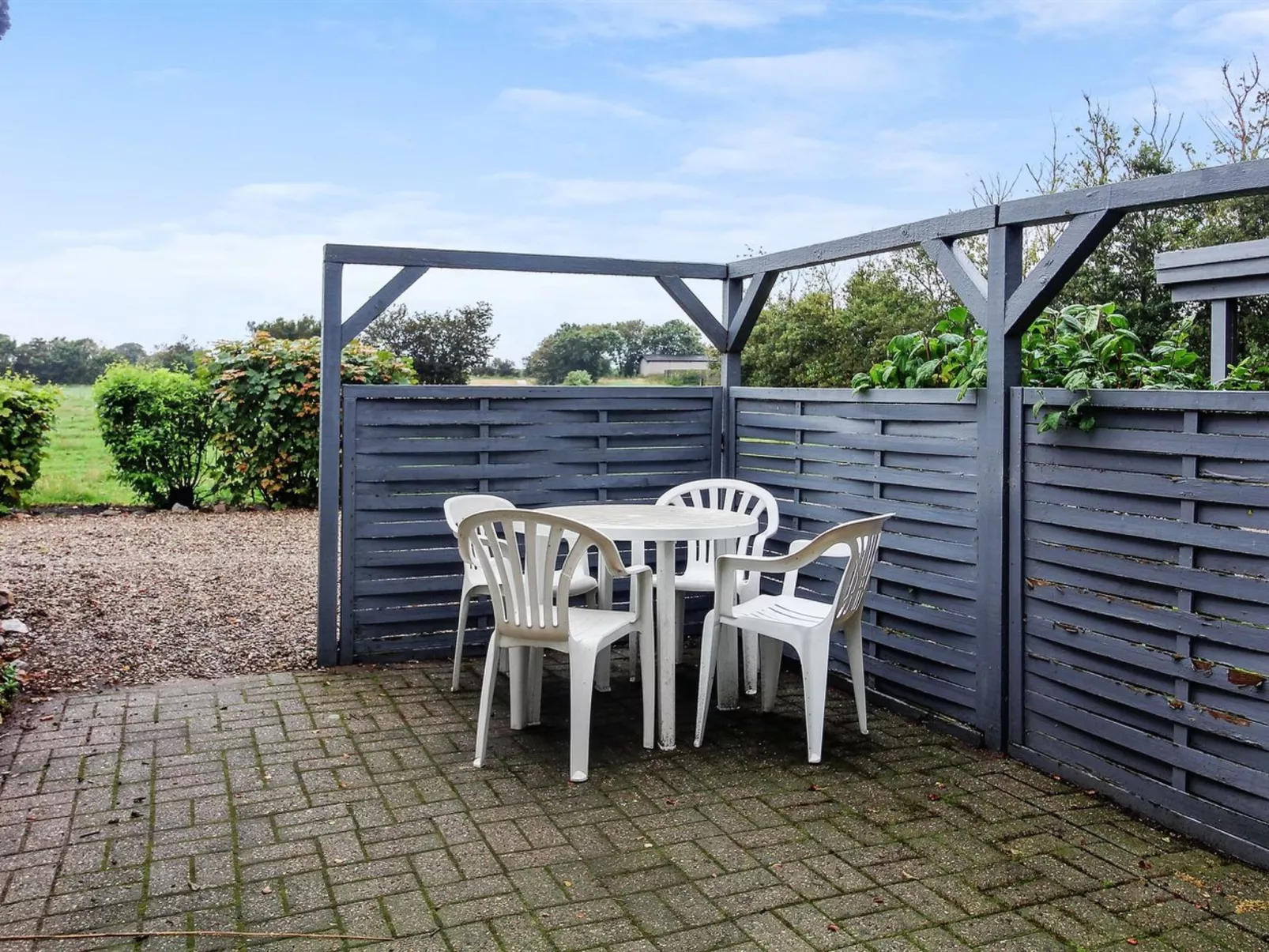 "Davinia" - 29km from the sea-Buiten