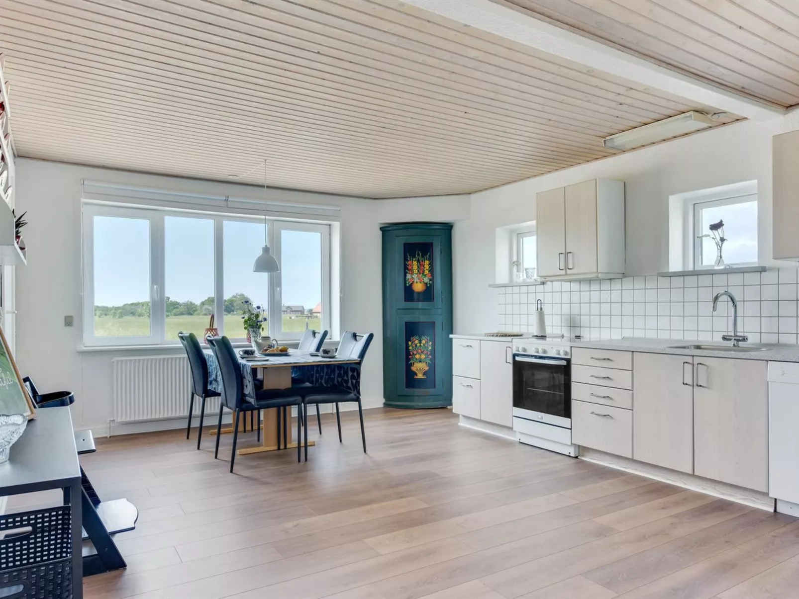 "Iina" - 13km from the sea-Binnen