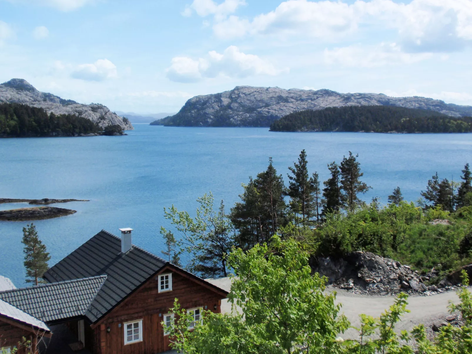 Tyttebærhytta-Buiten