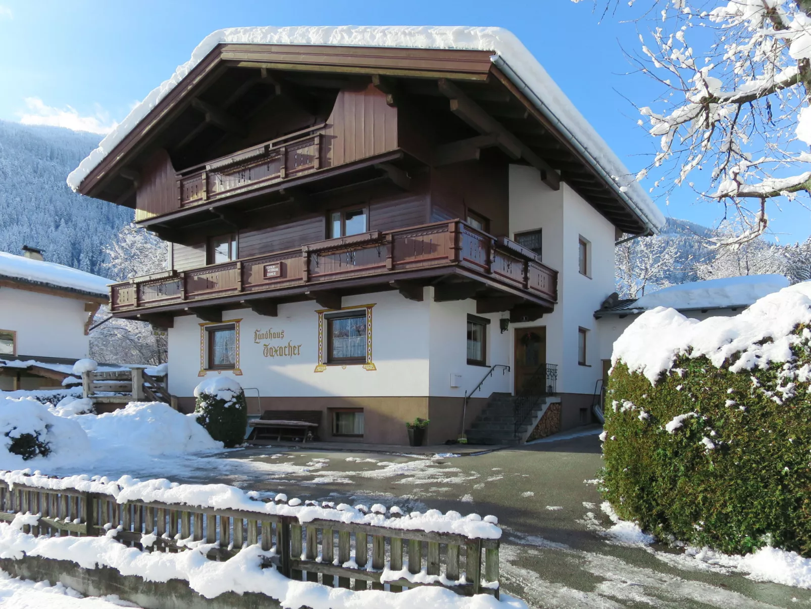 Landhaus Taxacher-Buiten