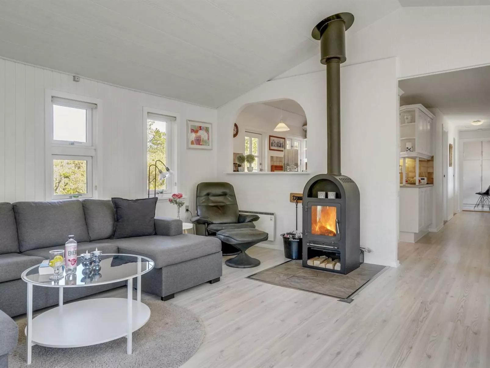 "Aila" - 1.4km from the sea-Binnen