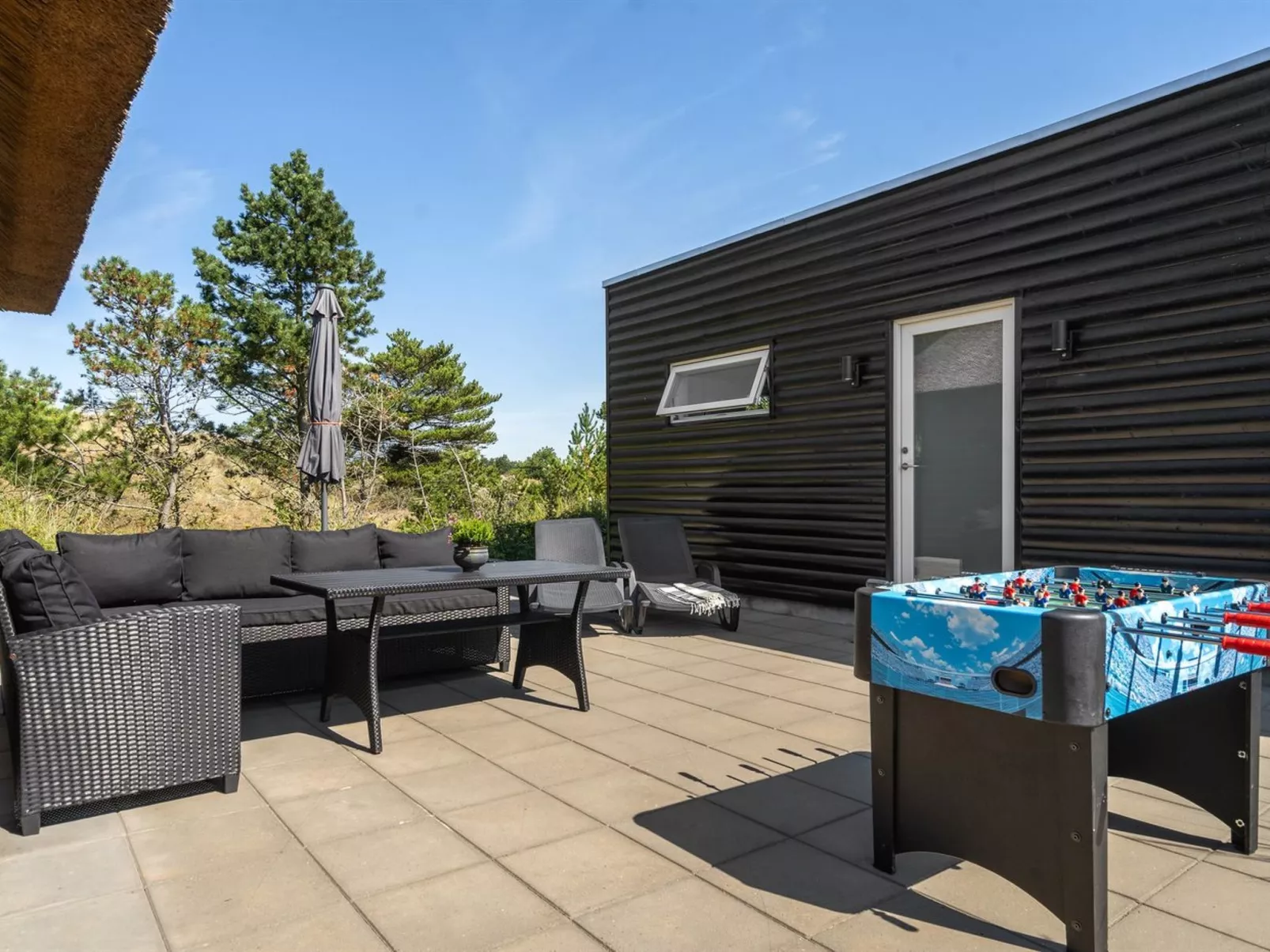 "Aila" - 1.4km from the sea-Buiten