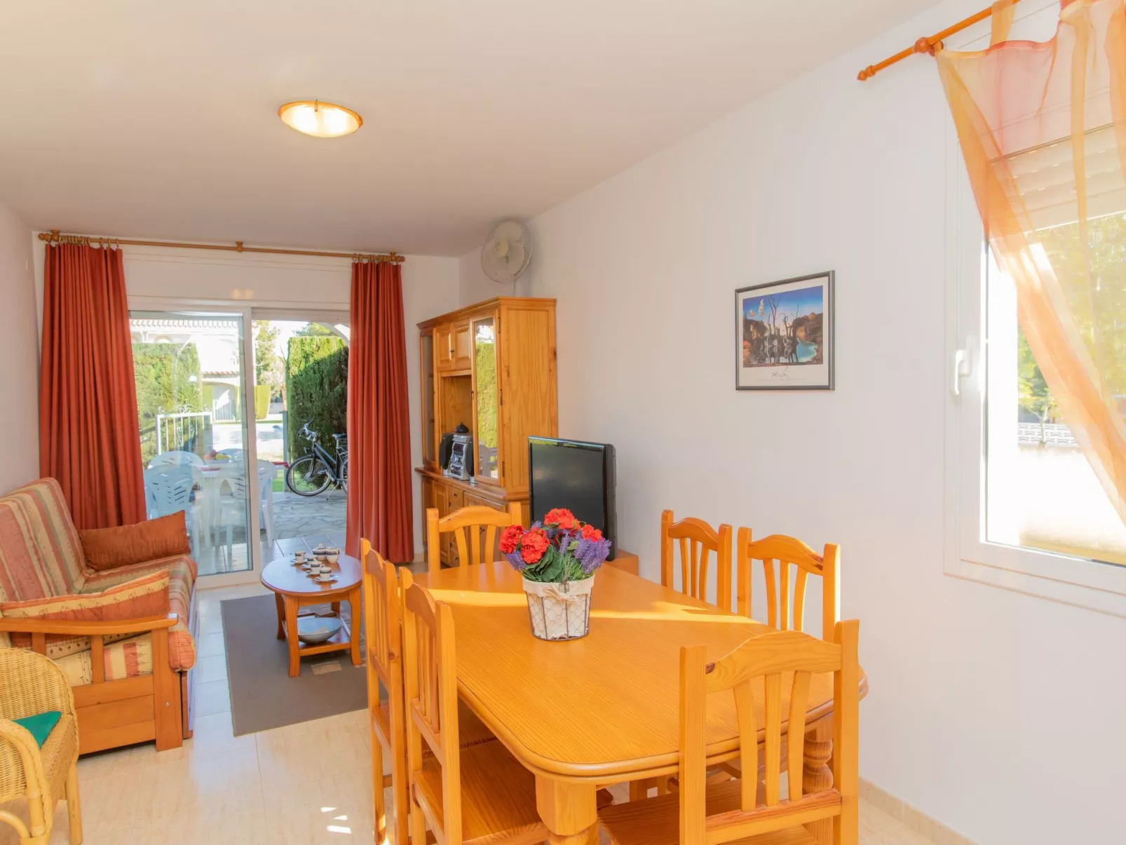 Residencial Eurosol de los Monteros-Binnen