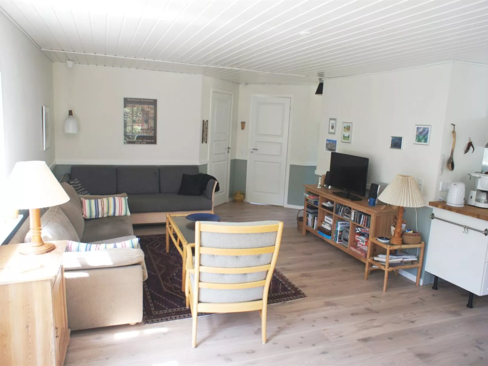 "Ruven" - 500m from the sea-Binnen