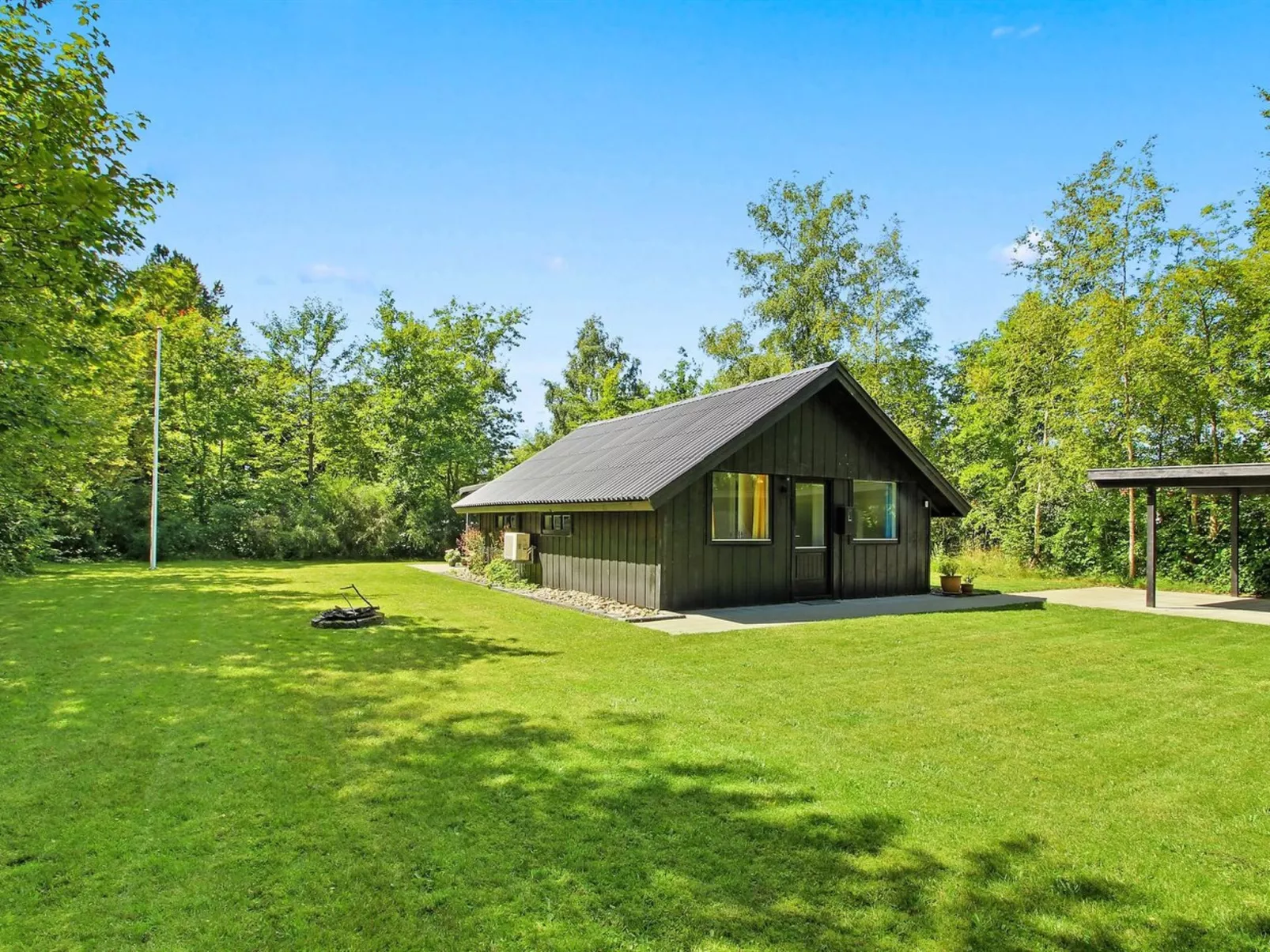 "Nissine" - 50km from the sea-Buiten