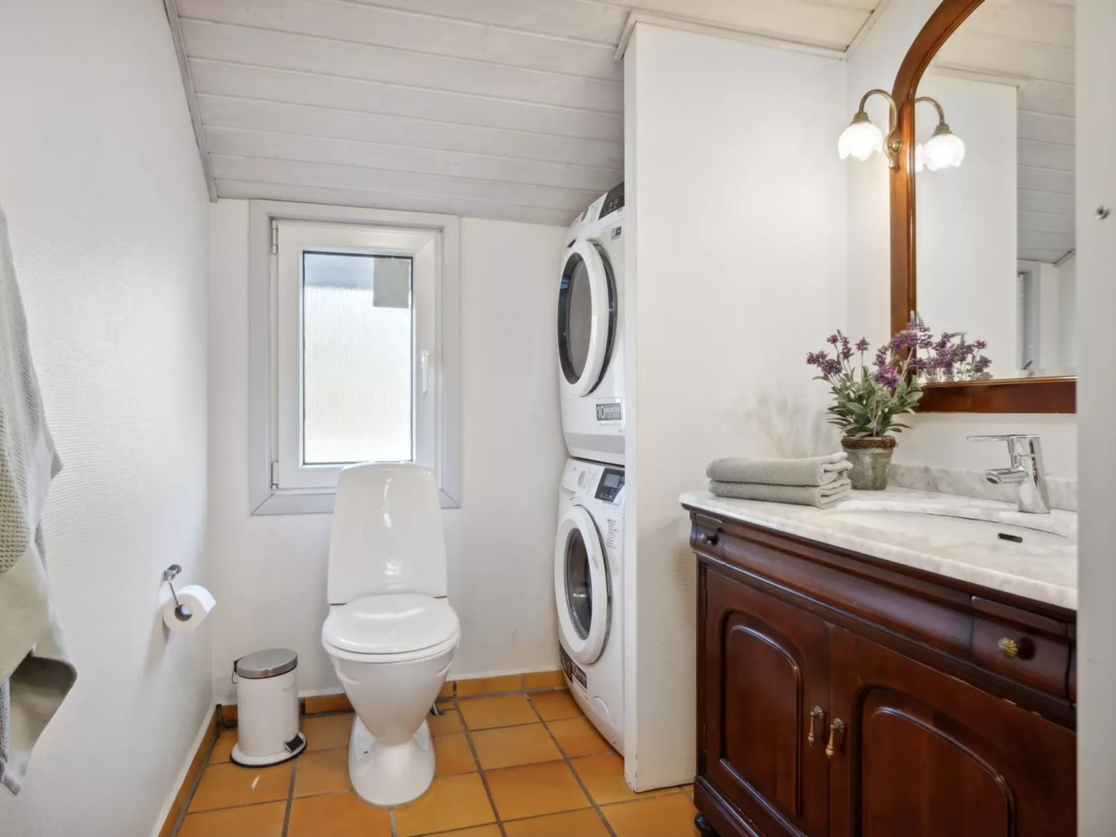 "Elvy" - all inclusive - 5km from the sea-Binnen