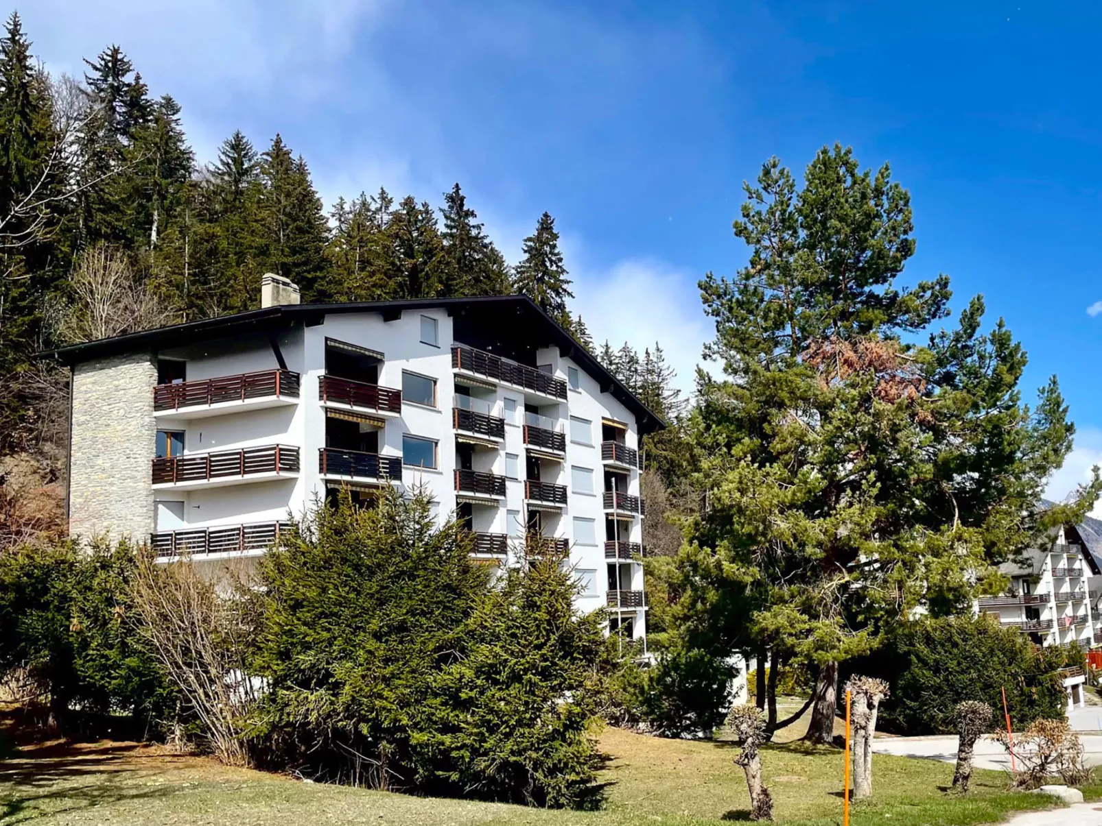 Lisière-Sud A 17-Buiten