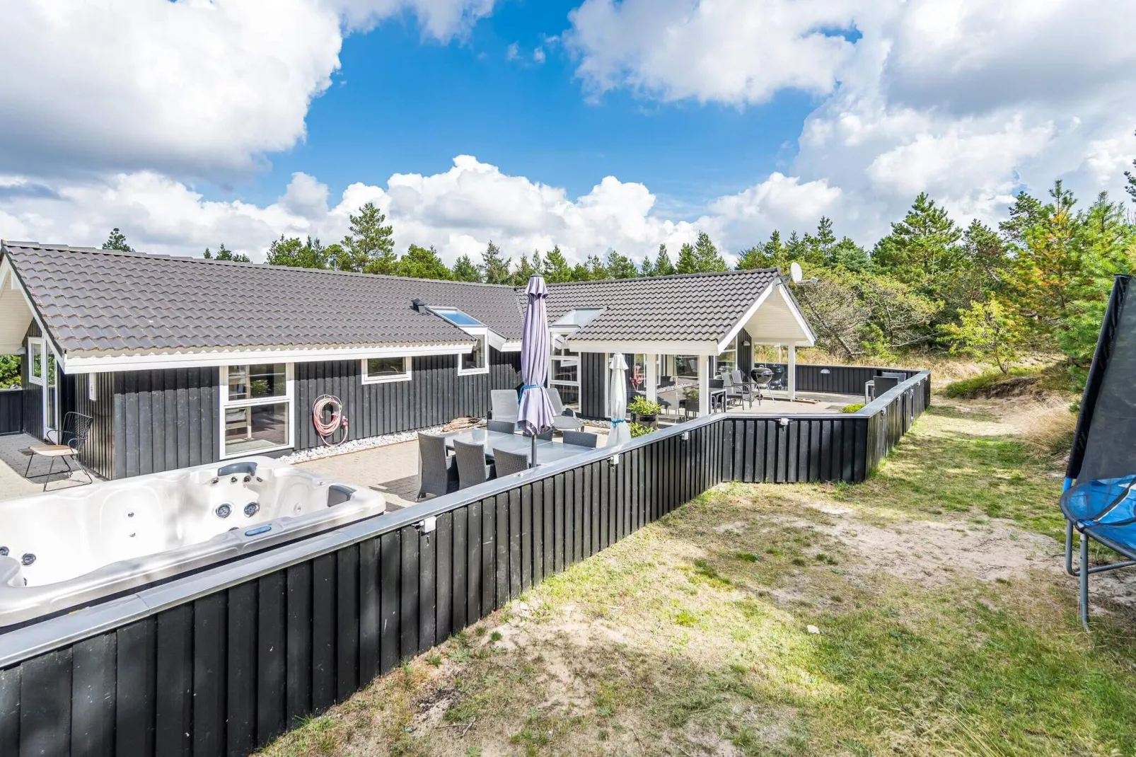 8 persoons vakantie huis op een vakantie park in Blåvand