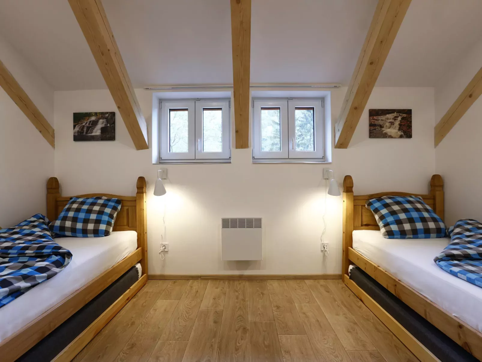 Mumlavský vodopád-Binnen