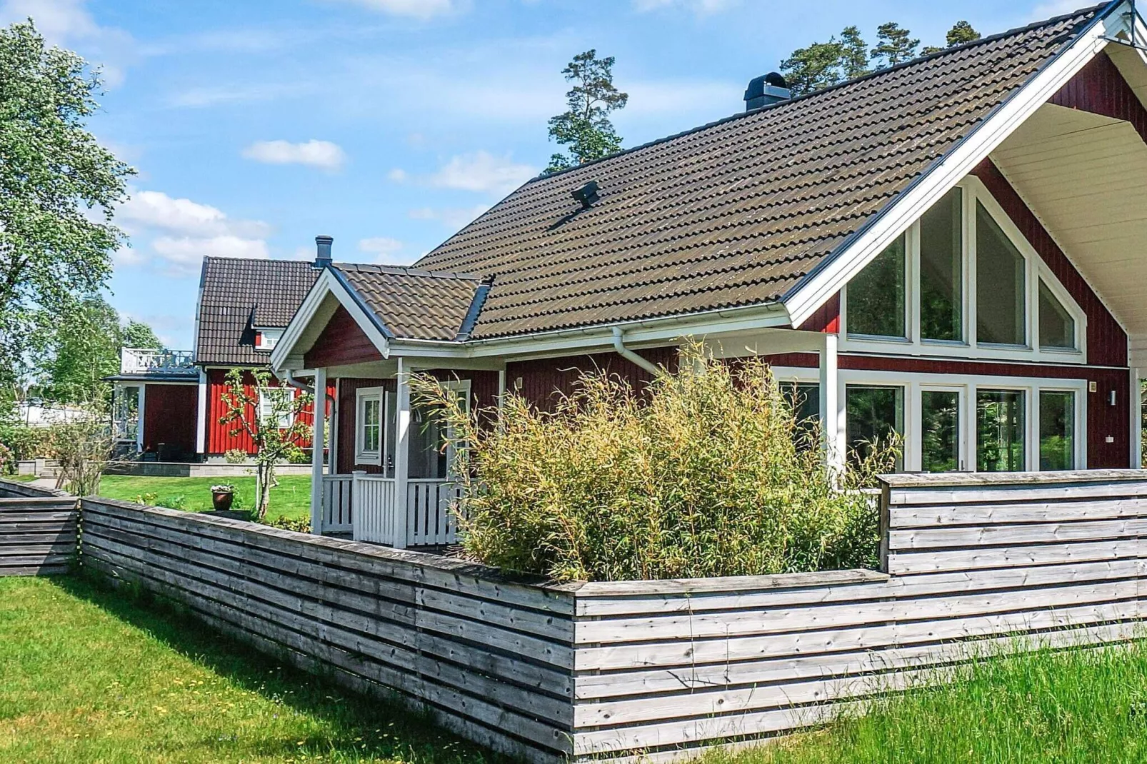 Gezellig toevluchtsoord in Unnaryd Oasis-By Traum-Buitenlucht