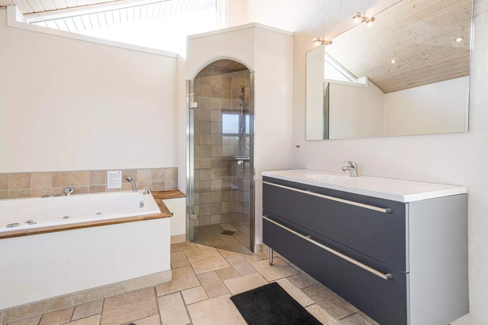 Luxe toevluchtsoord met spa and sauna-By Traum-Spa