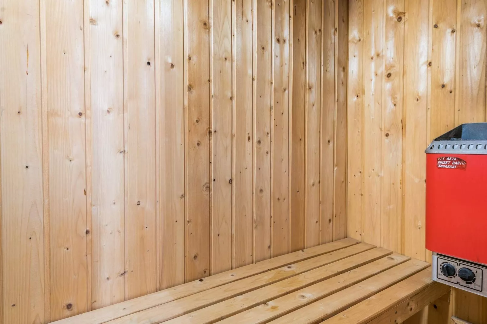 6 persoons vakantie huis op een vakantie park in Hemmet-Sauna