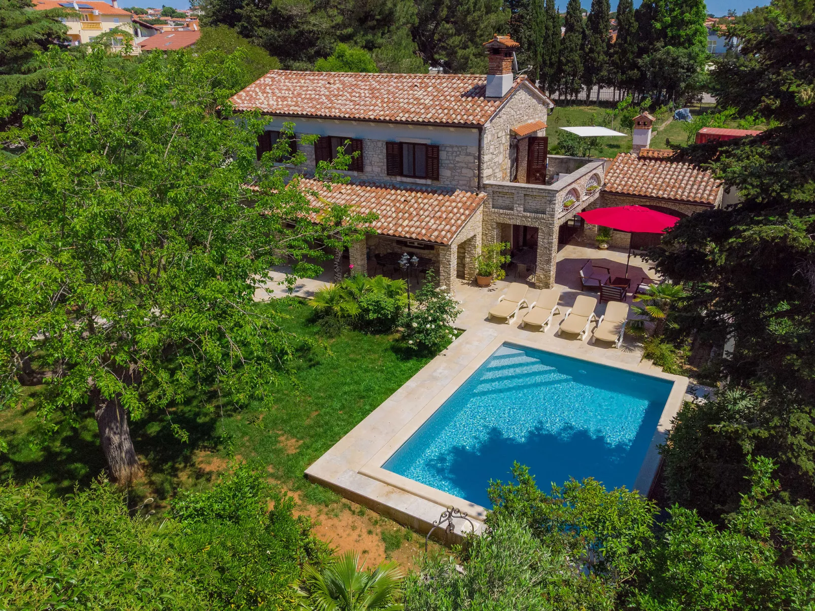 Villa Crispo-Buiten