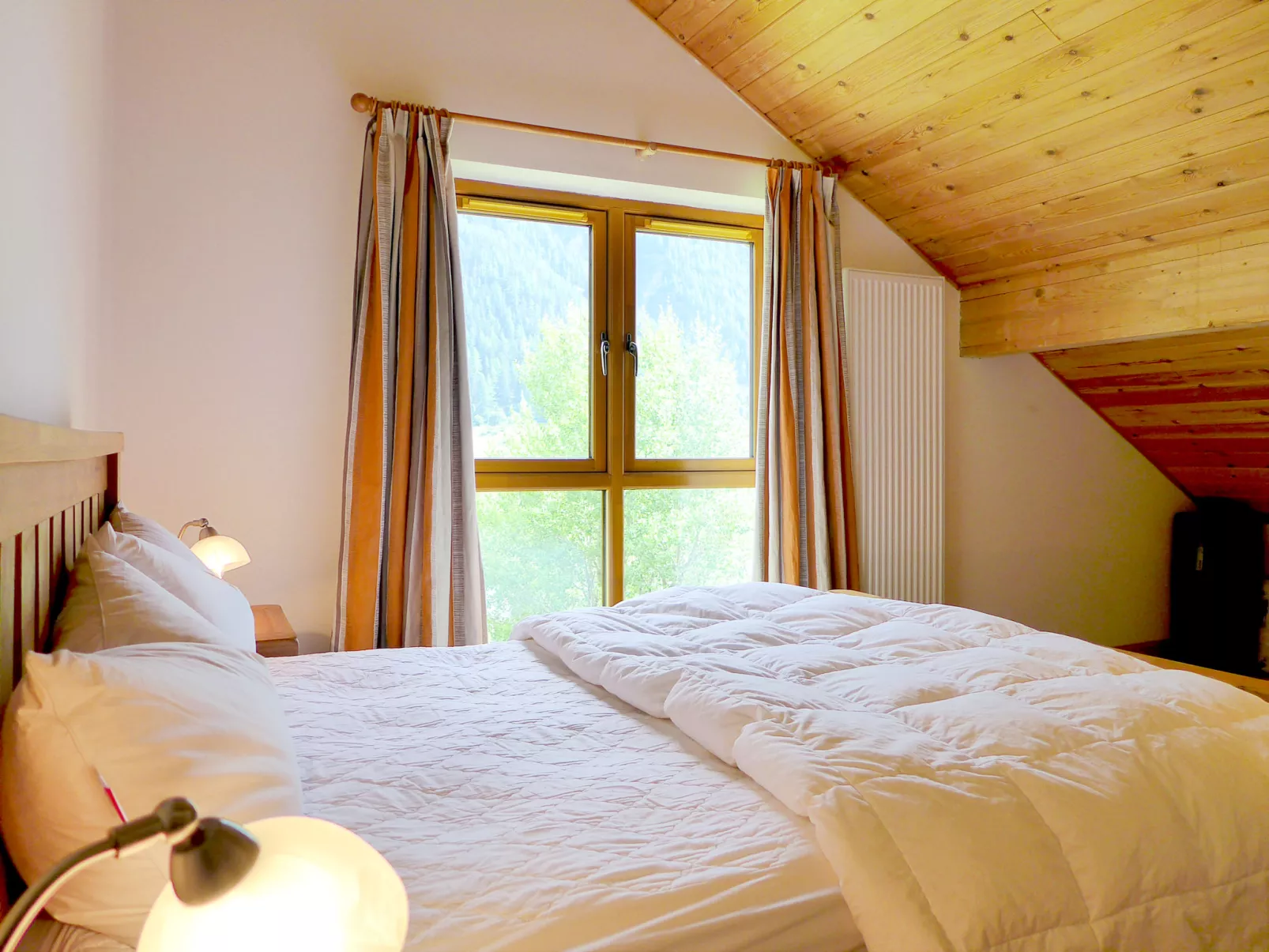 Chalet Eden-Binnen