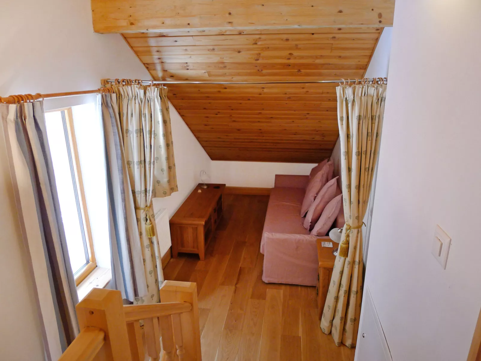 Chalet Eden-Binnen