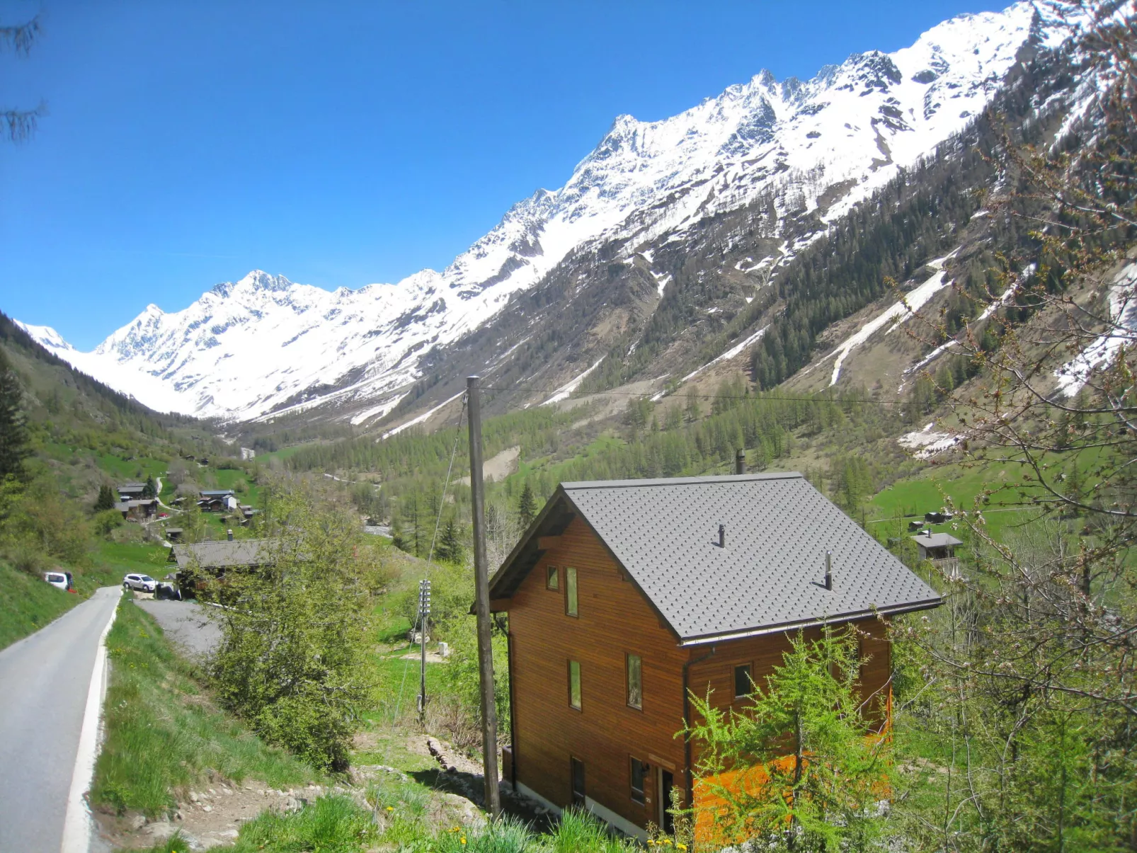 Chalet Eden-Buiten