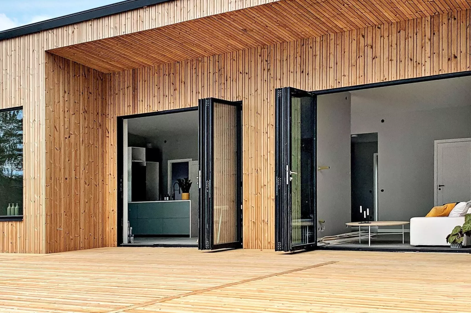 Moderne Lakeside Retreat-By Traum-Buitenlucht