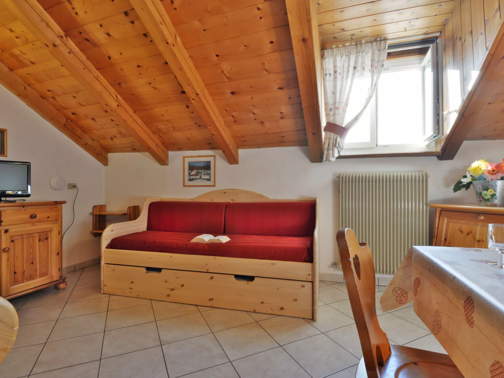 Apt 32-Binnen