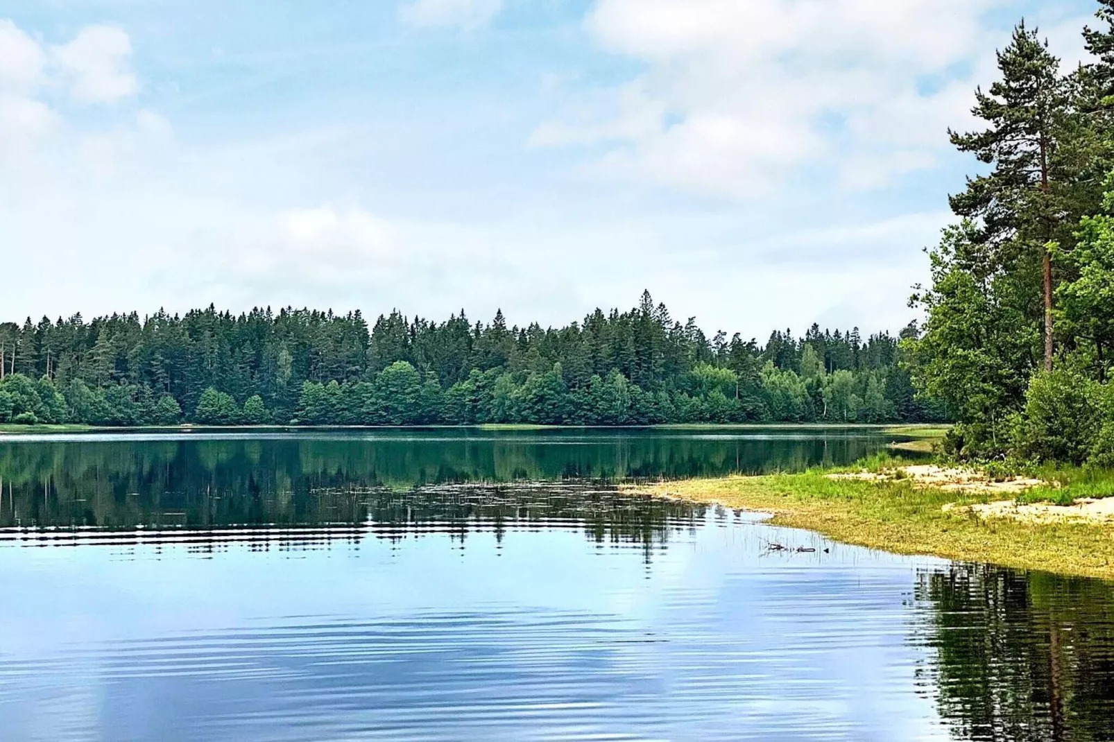 Moderne Lakeside Retreat-By Traum-Niet-getagd