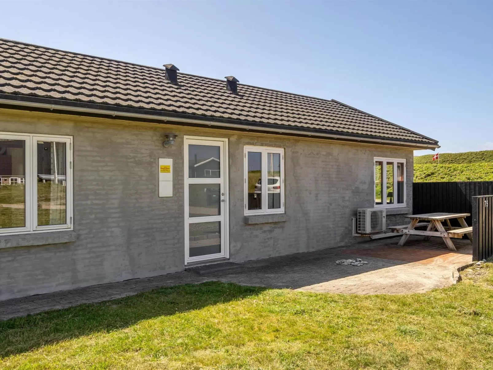 "Ludwik" - 150m from the sea-Buiten