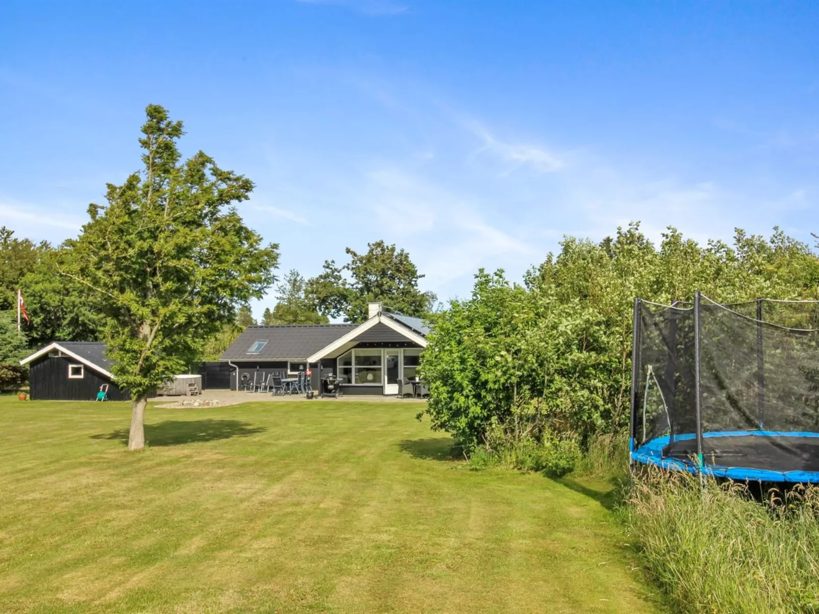 "Harmen" - 1.1km from the sea-Buiten