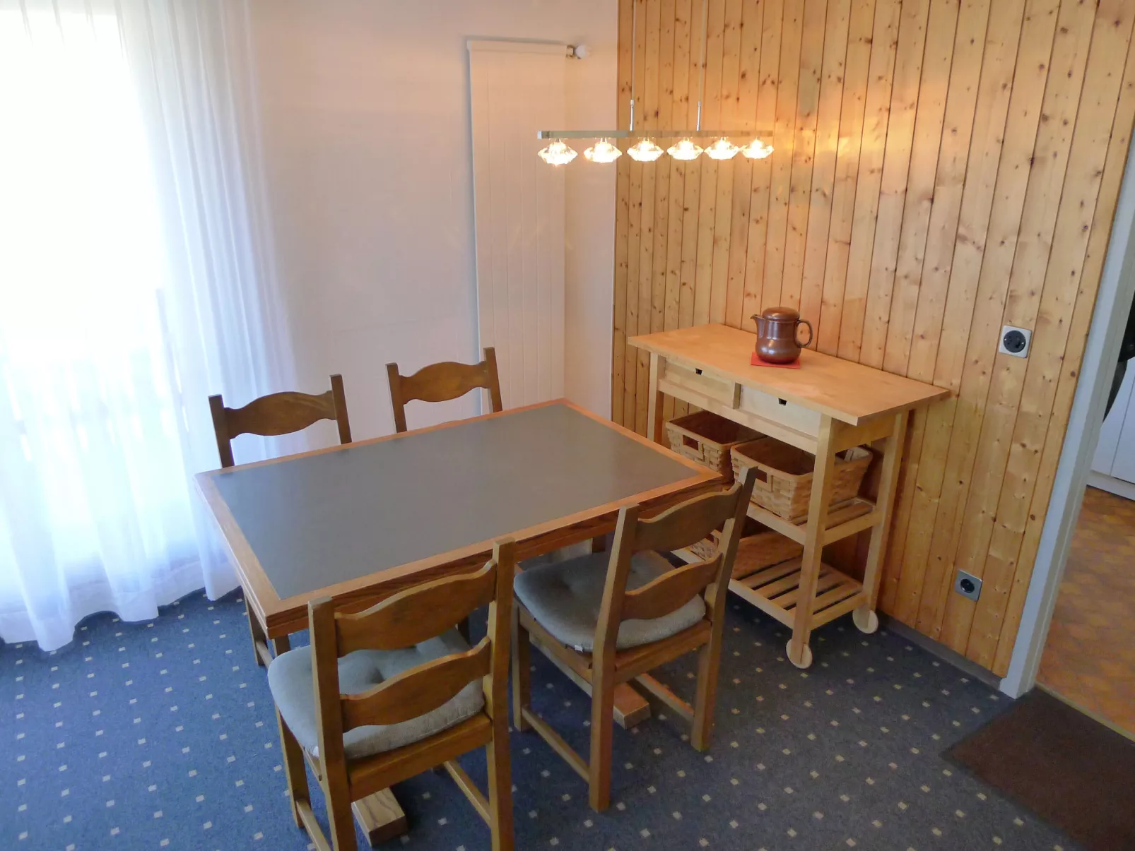 Apt. 13-Binnen