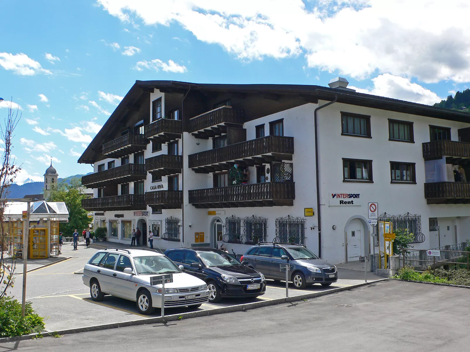 Apt. 13-Buiten